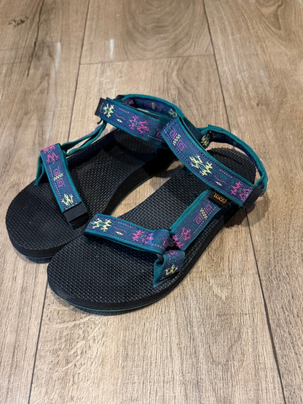 Women’s teva